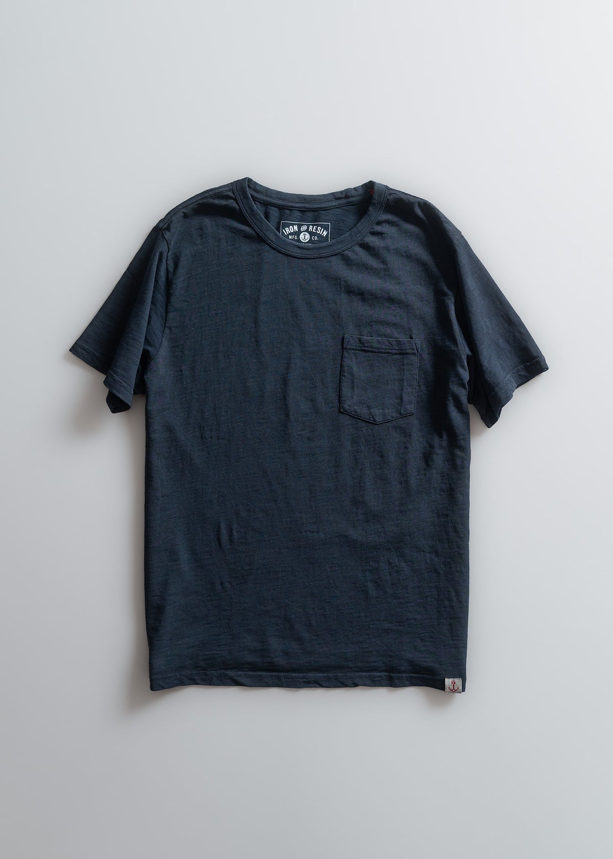 Navy men’s cotton slub short sleeve shirt with garment dyed finish, single chest pocket and relaxed fit, lightweight everyday workwear staple for warm weather